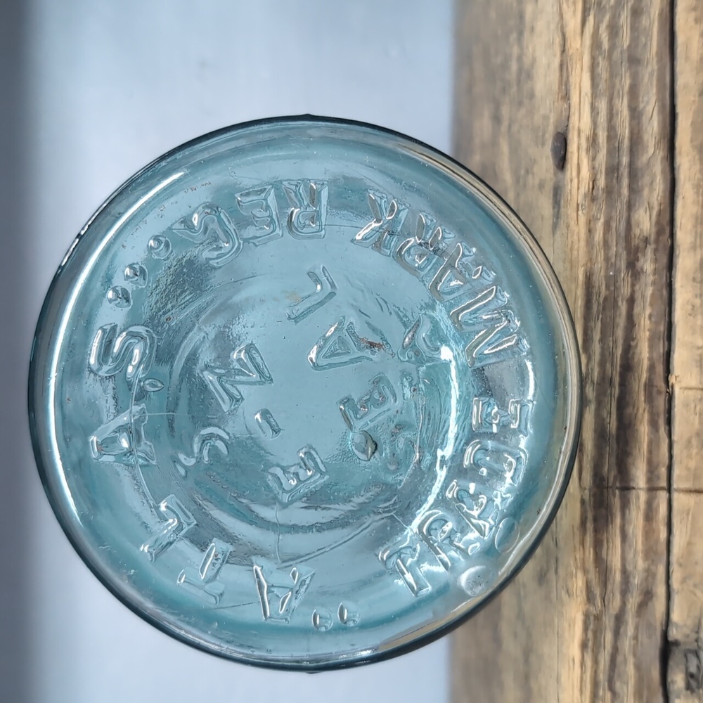 Atlas E-Z Seal Vintage Glass Jar With Bale - Picture 3 of 4